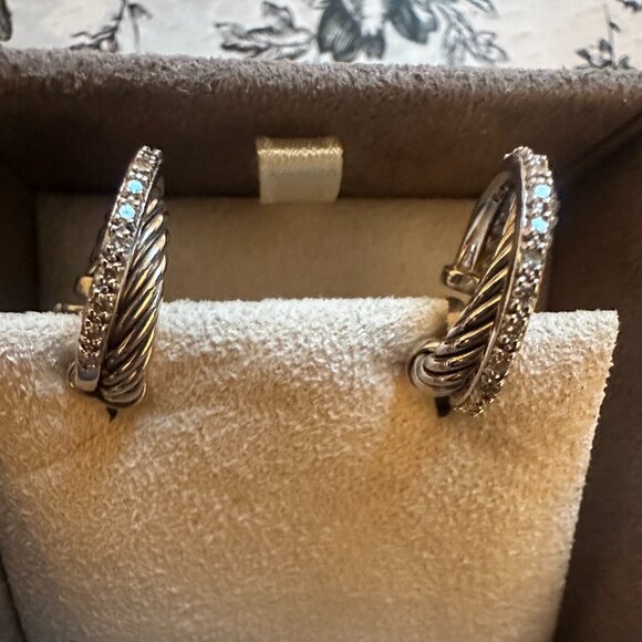 Rare....David Yurman Crossover Hoops with Diamonds - Picture 1 of 10